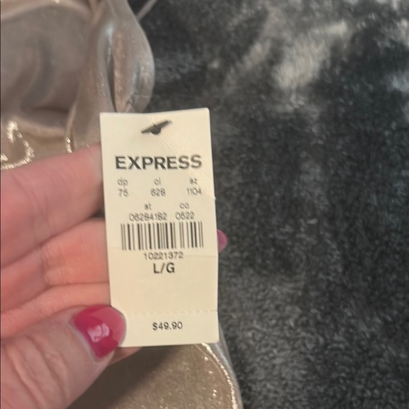 Metallic Halter Top - Picture 4 of 6